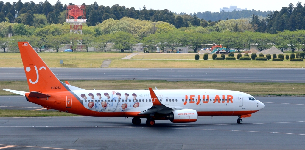 出発（86）JUJE AIR 737-800　　