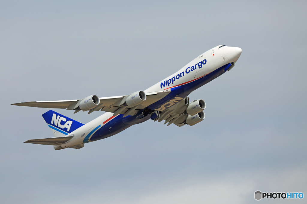 離陸 NCA 747-8KZF JA18KZ