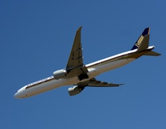 飛行 SINGAPORE 777-312