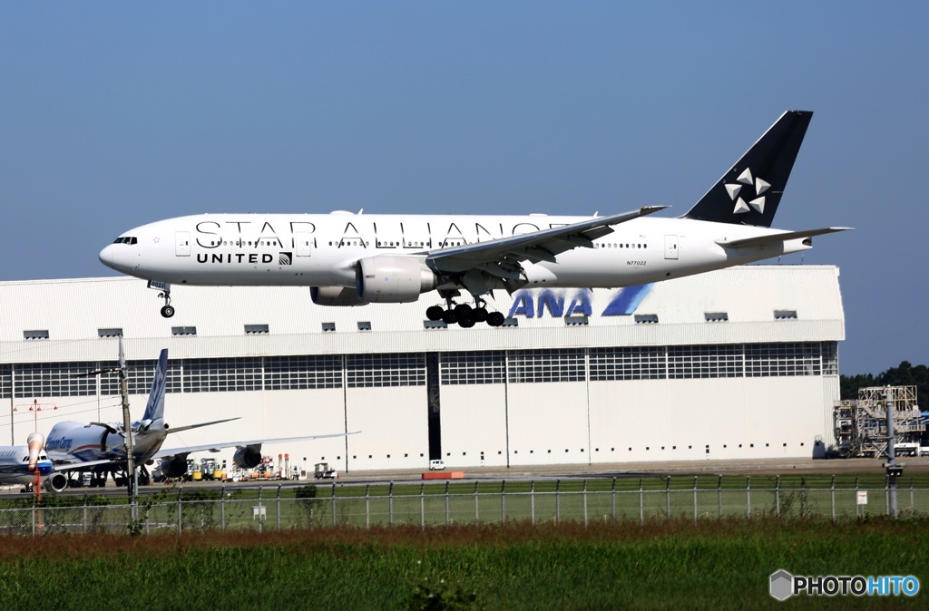 UNITED 777-200  着陸　