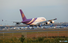 着地前 THAI A380-841 HS-TUD