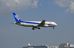 到着 ANA 767-381 JA608A
