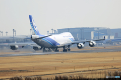 出発  NCA 747-400F JA05KZ