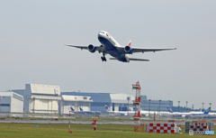 離陸 British 777-236 G-YMMU