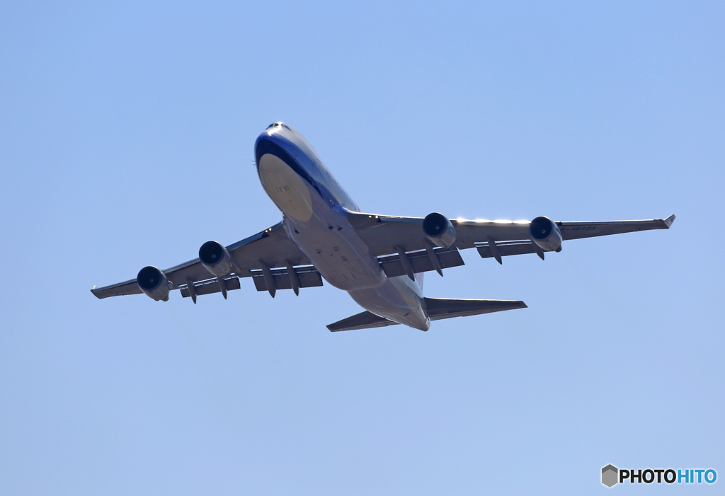 「SKY」 CHINA 747-47U B-18721 Takeoff 