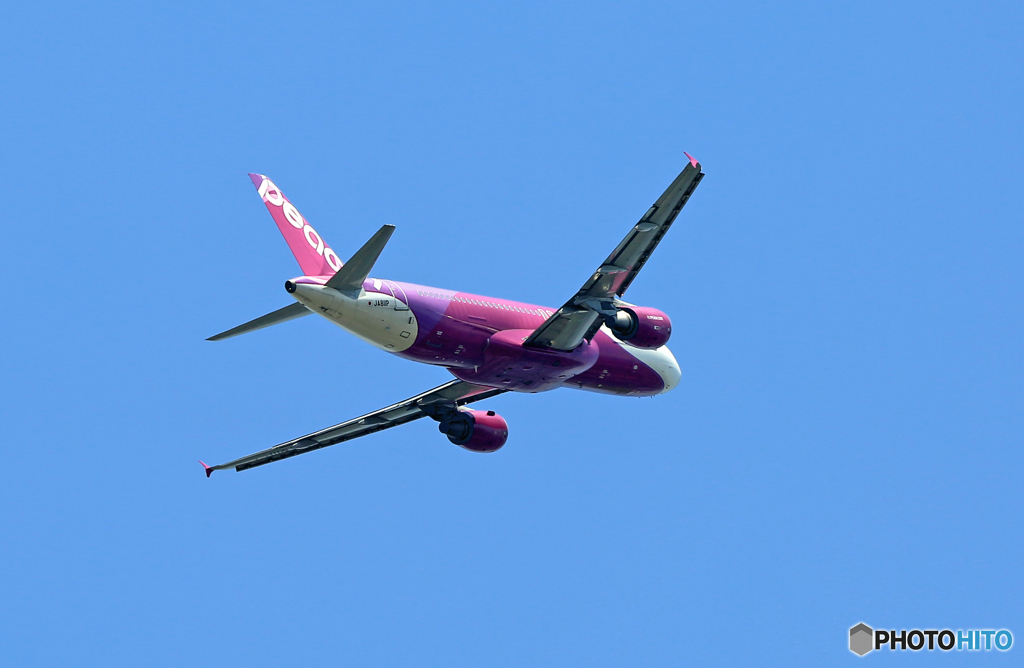 peach A320-214 JA811P 飛び立ち 