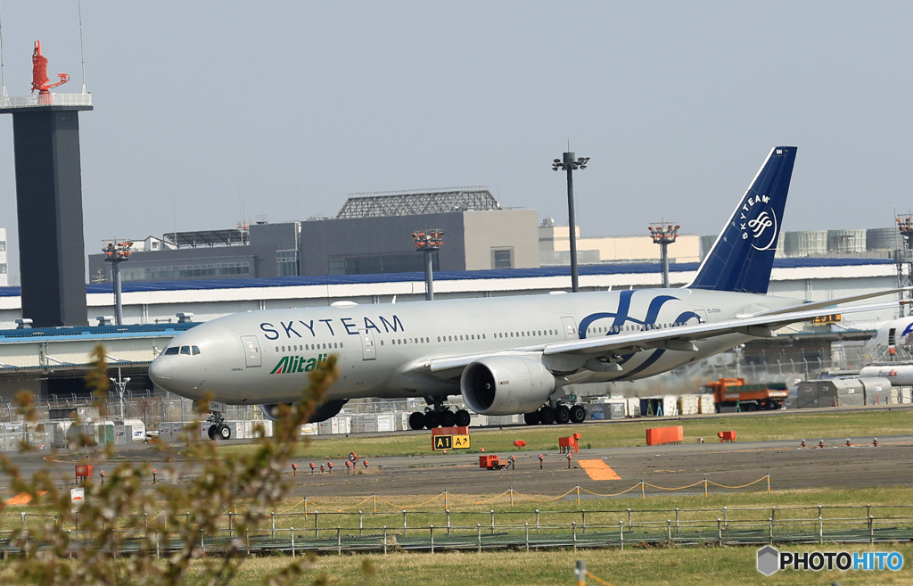 「すかい」Alitalia SKY 777-243 EI-DDH Takeoff