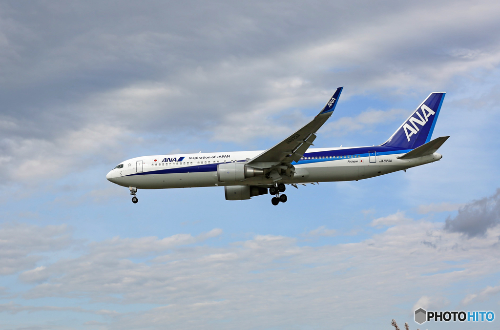 「晴れ」 ANA 767-381 JA623A 到着