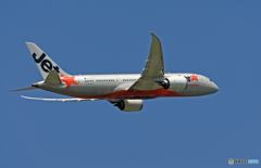 離陸 Jetstar 787-8 VH-VKA