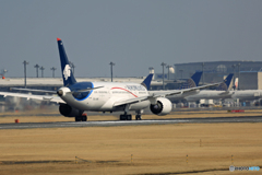 「ぶるー」 AEROMEXICO 787-8 XA-AMG 出発