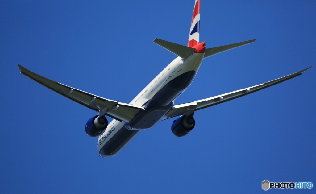 BRITISH 777-36N  飛び立ち　