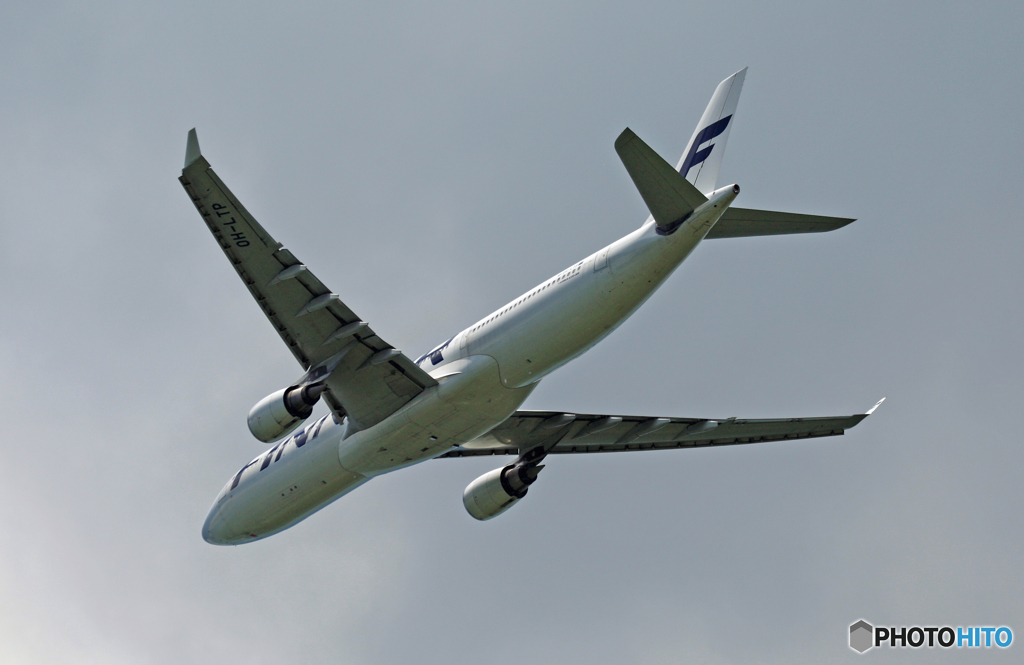 出発 Finnair A330-302 OH-LTP