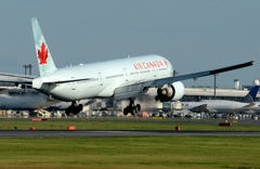 着陸(201) Air Canada 777-333 着陸(201) Air Canada 777-333