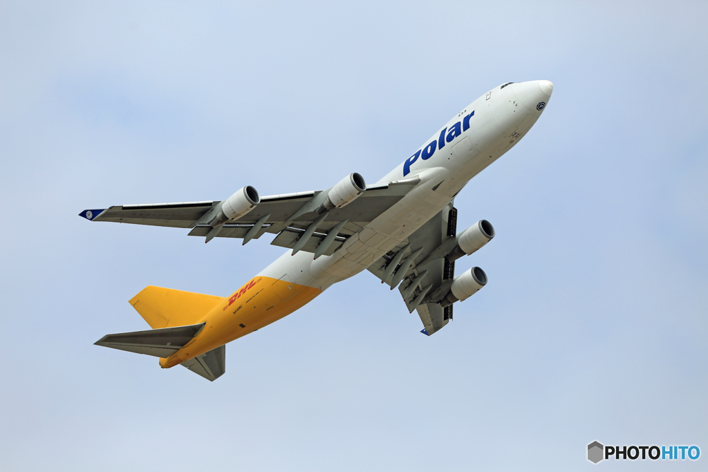 離陸 polar 747-400F N416MC
