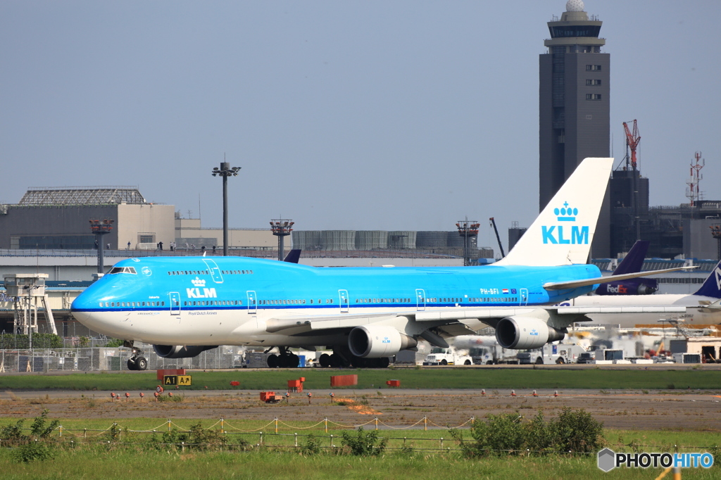 離陸　KLM 747-400