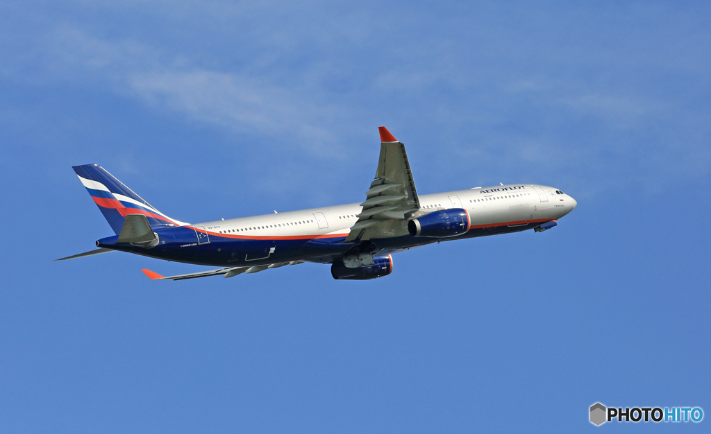 離陸 AEROFLOT A330-343 VQ-BCU