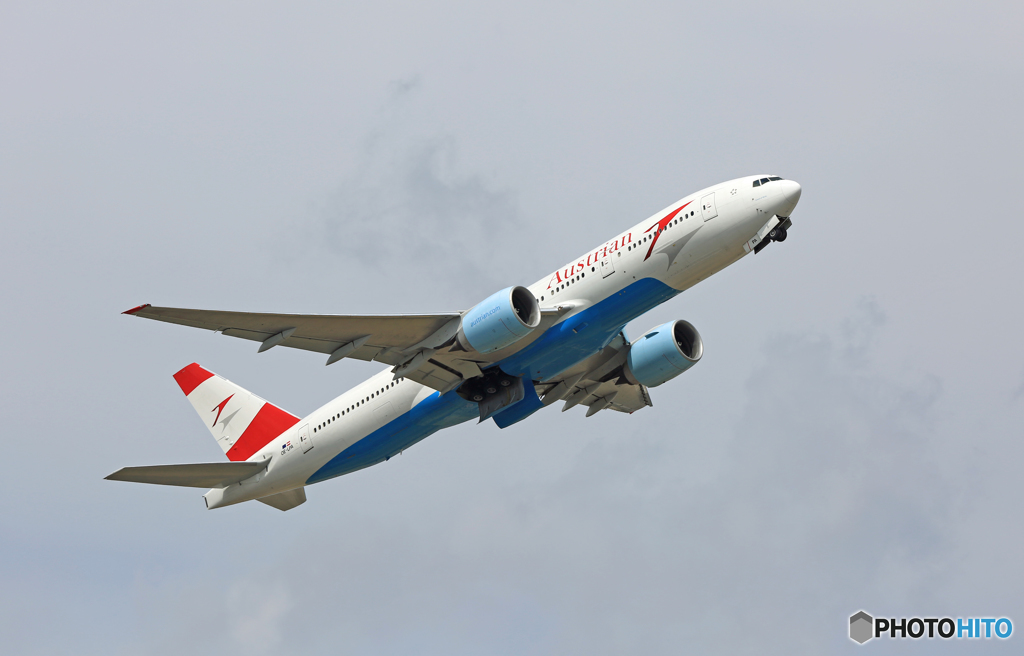 Austrian 777-2Z9 OE-LPA