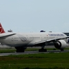 出発（137）TRUKISH AIRLINES 777-300ER