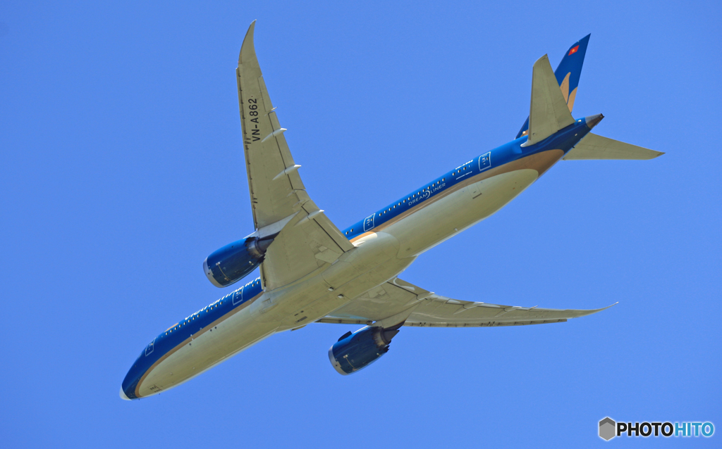 　[青い空]Vietnam 787-9 VN-A862離陸