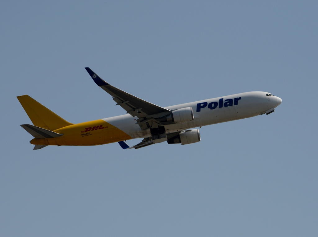 POLAR 767-3JHF 離陸