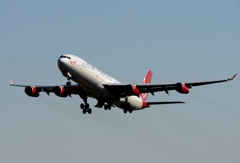 離陸（382）virgin A340-313 