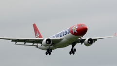着陸（9-1）edelweiss A330-200 [a]