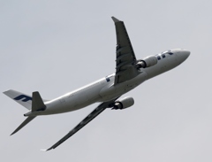離陸　FINNAIR A330-300