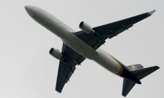 離陸（20）UPS 767-34A