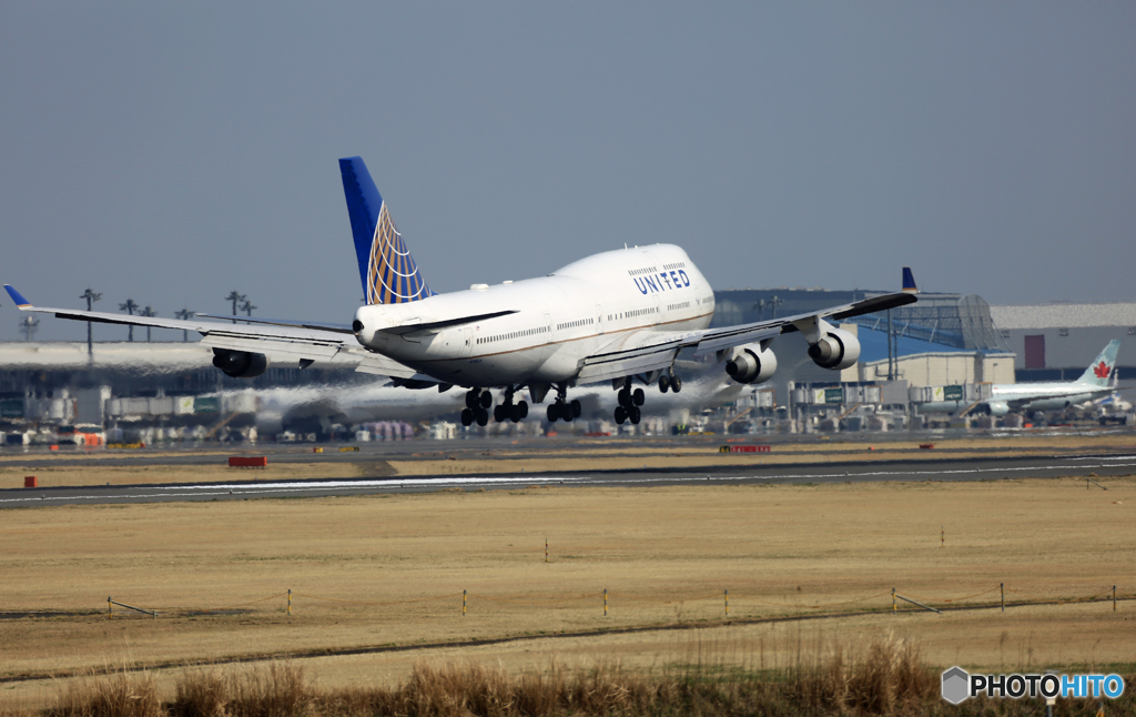 「空色」 UNITED 747-400 N118UA 着陸