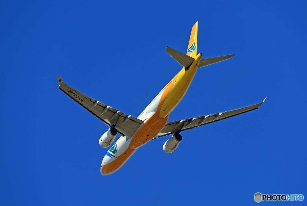 「青い空」が一番 CEBU A320-214 RP-C3342飛び立ち