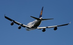 離陸（295）Lufthansa 747-430 