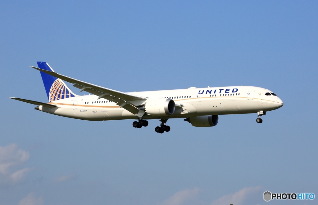 着陸　UNITED 787-9