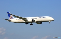 着陸　UNITED 787-9