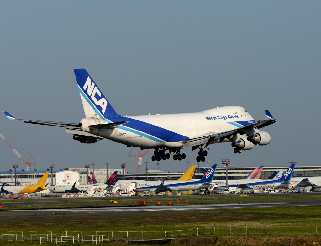 NCA 747-400F 到着　
