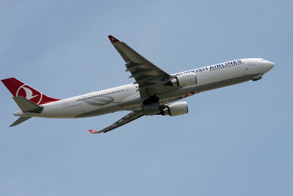 TURUKISH A330-300 出発　