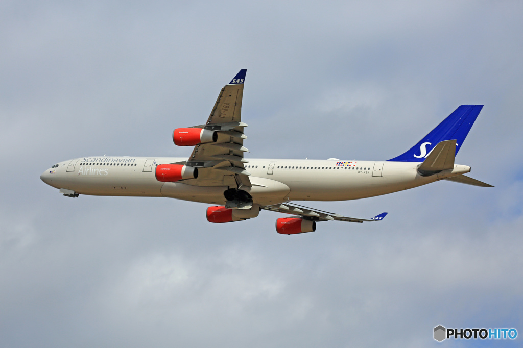 離陸 SAS A340-313 OY-KBA