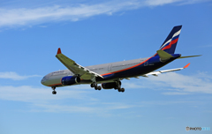 「青い空」 AEROFLOT A330-343 VQ-BPJ