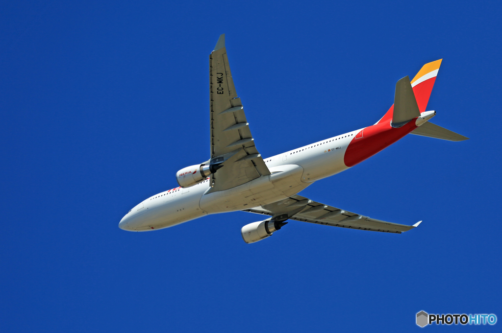 「青空」 イベリア航空A330-202 EC-MKJ ☀
