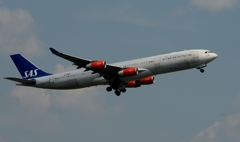 離陸（109）SAS A340-313 