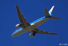 KLM 777-206 PH-BQH 出発　