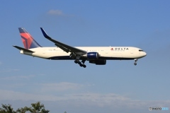 着陸　DELTA 767-3P6 