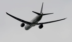 離陸（43）ANA 777-381ER