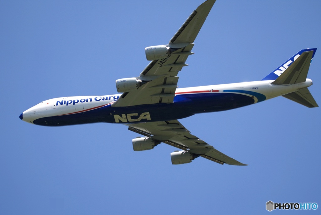 出発　NCA 747-8F