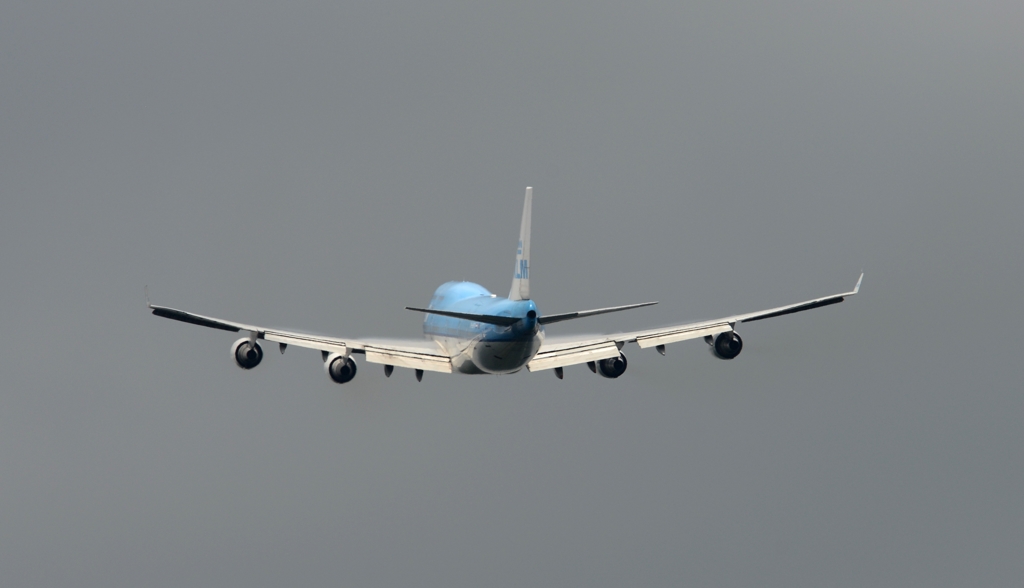 離陸（29-2）KLM 747-400 [b]