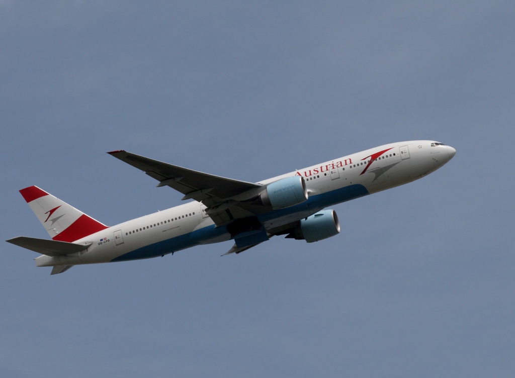 離陸 Austrian 777-2Z9 GW最終日