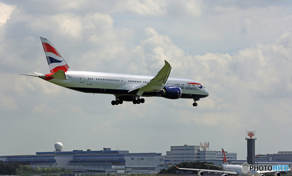 着陸 British 787-9 G-ZBKK