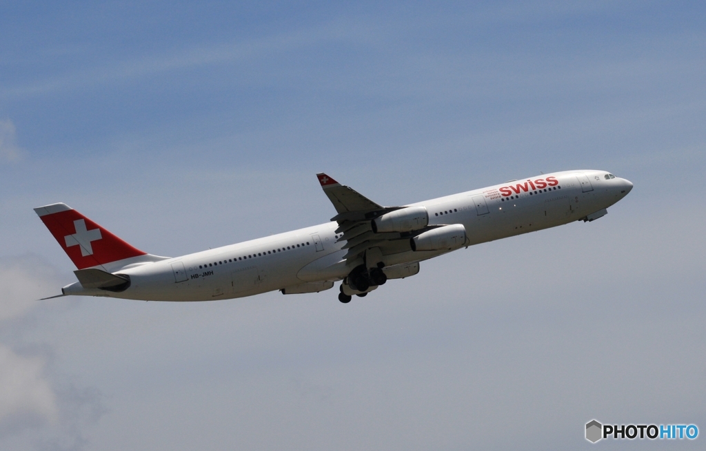 Swiss A340-313 出発　