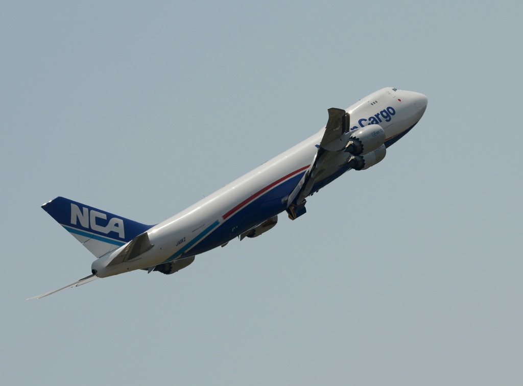 飛行 NCA 747-8F 