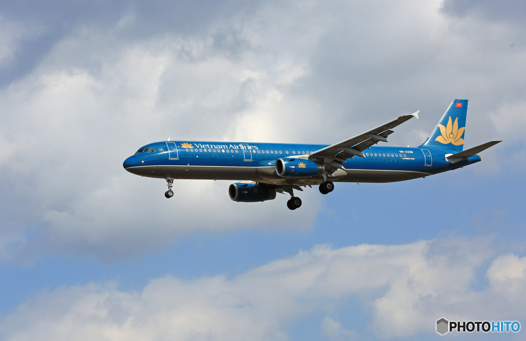着陸  vietnam A321-231 VN-A336