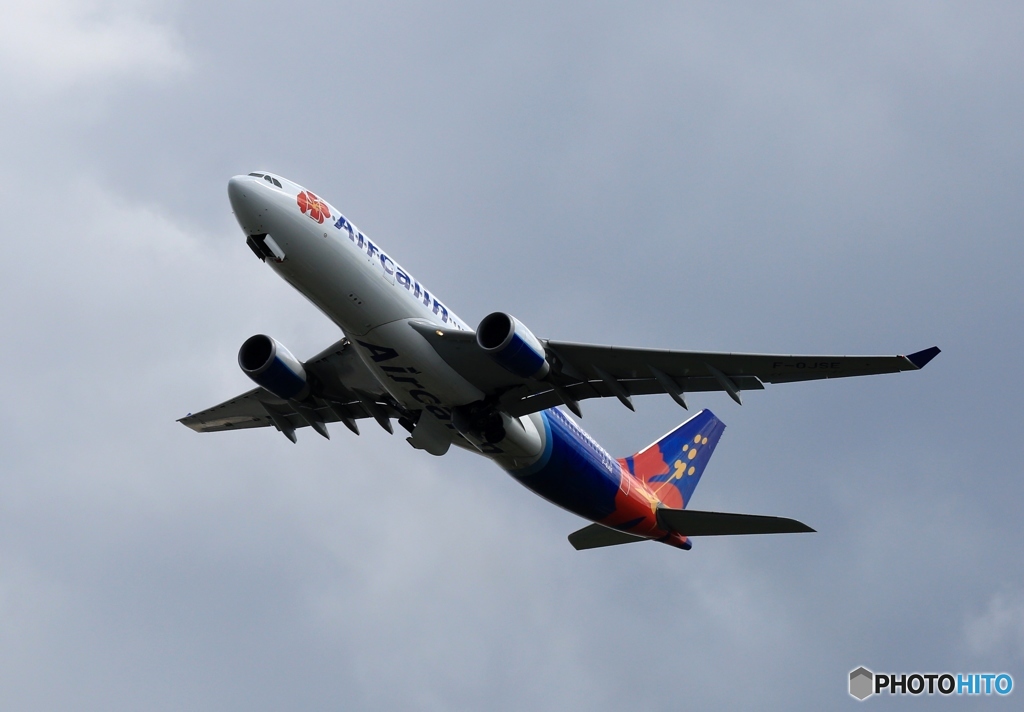 離陸 Air Calin A330-202